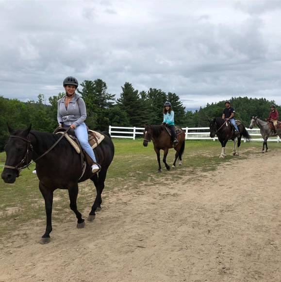 Meet your Posher, Ava - Picture 1 of 1